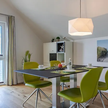 2 Zi Penthouse-hafenwohnung Reeders Topp By Seeblick Ferien Oro